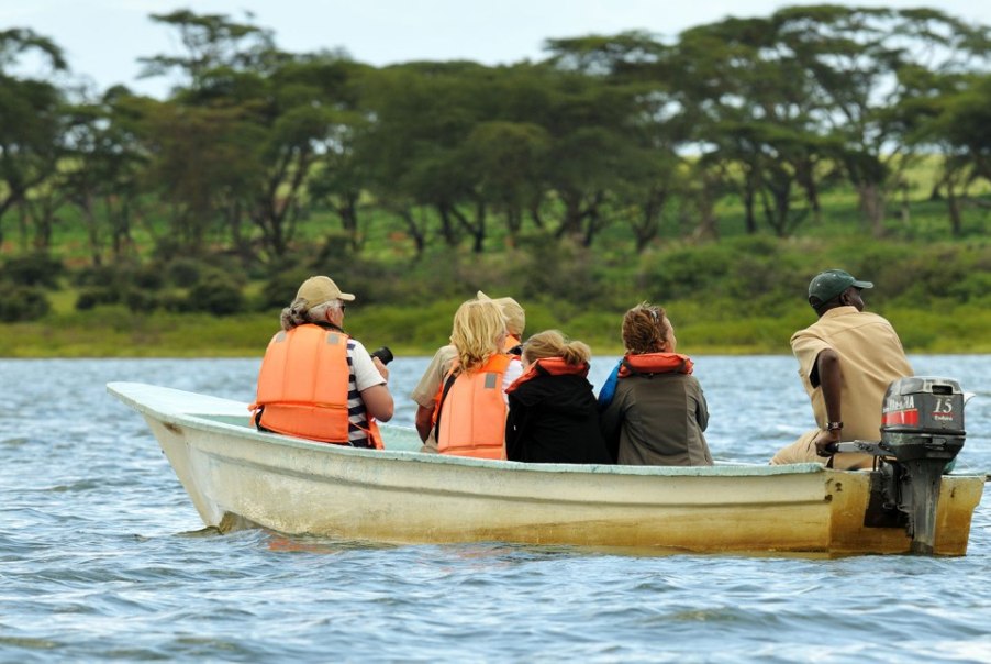 5 Days Kenya Group Safari: Masai Mara, Lake Nakuru & Naivasha